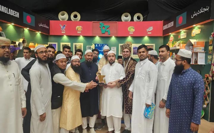 সৌদি আরবে আন্তর্জাতিক সাংস্কৃতিক মেলা পরিদর্শনে নাহিদ ইসলাম